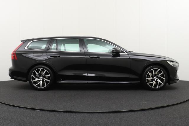 Volvo V60 2.0 T5 Business+ 251 PK Trekhaak Carplay Navi LMV 18' H-Leder
