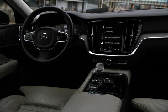 Volvo V60 2.0 T6 Recharge AWD Inscription