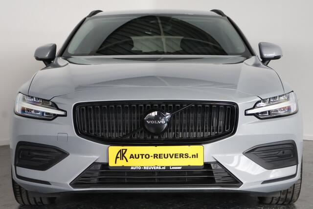 Volvo V60 2.0 B3 Core Edition / LED / Leder / Pilot Assist / CarPlay / DAB