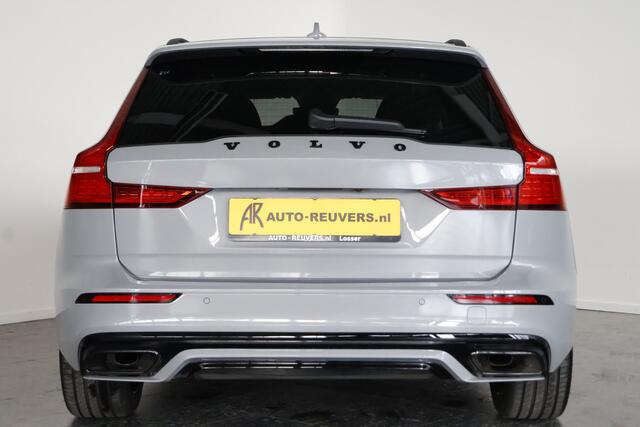 Volvo V60 2.0 B3 Core Edition / LED / Leder / Pilot Assist / CarPlay / DAB