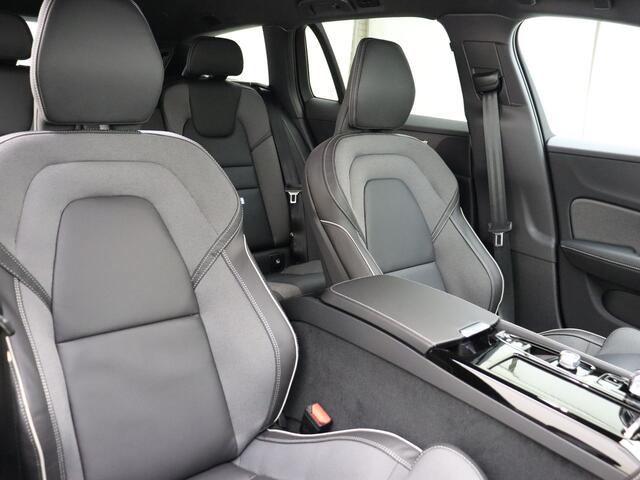 Volvo V60 T6 350pk AWD Plus Dark / NIEUW / DIRECT LEVERBAAR / SPORTLEDER / 19'' / HARMAN & KARDON / EXTRA GETINT GLAS /