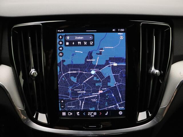 Volvo V60 T6 350pk AWD Plus Dark / NIEUW / DIRECT LEVERBAAR / SPORTLEDER / 19'' / HARMAN & KARDON / EXTRA GETINT GLAS /
