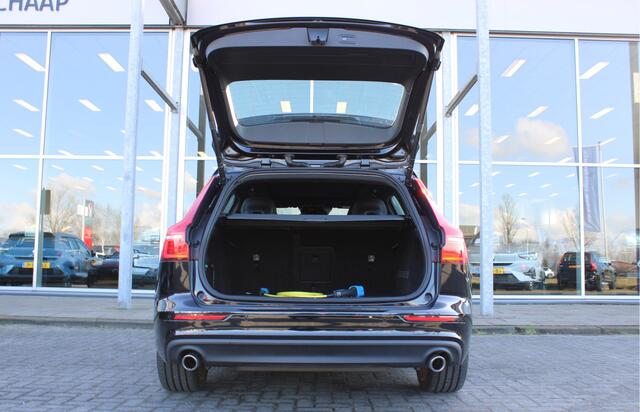 Volvo V60 2.0 T8 Twin Engine AWD R-Design | Schuif\kantel dak | Adapt. Cruise | BLIS | Verw. Stoel & stuurwiel