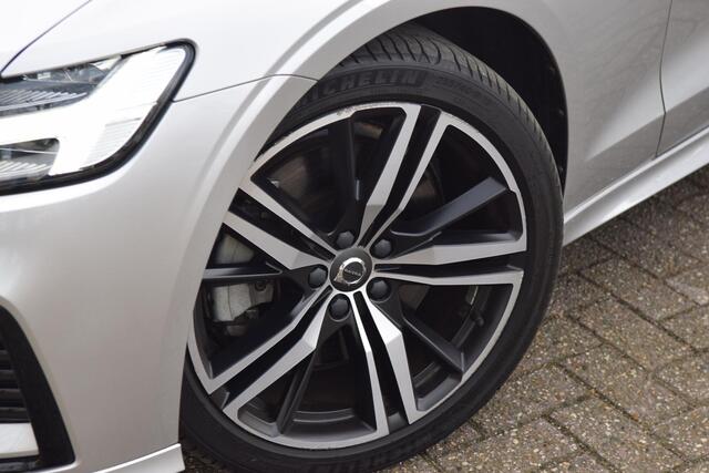 Volvo V60 T8 390PK AWD R-Design Inscription met Pano/Carplay