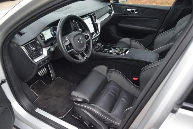 Volvo V60 T8 390PK AWD R-Design Inscription met Pano/Carplay