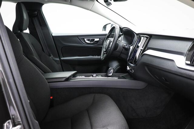 Volvo V60 2.0 B3 Momentum Advantage | PARK ASSIST PACK | LED | DAB | APPLE | CAMERA