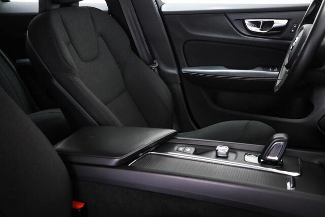 Volvo V60 2.0 B3 Momentum Advantage | PARK ASSIST PACK | LED | DAB | APPLE | CAMERA