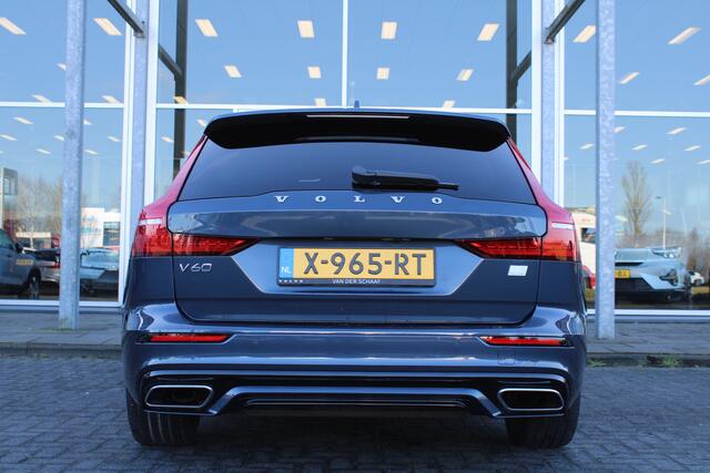 Volvo V60 T8 Recharge AWD R-Design 455PK | Long Range | Trekhaak | Camera | H&K Adio | Verw. Voorruit