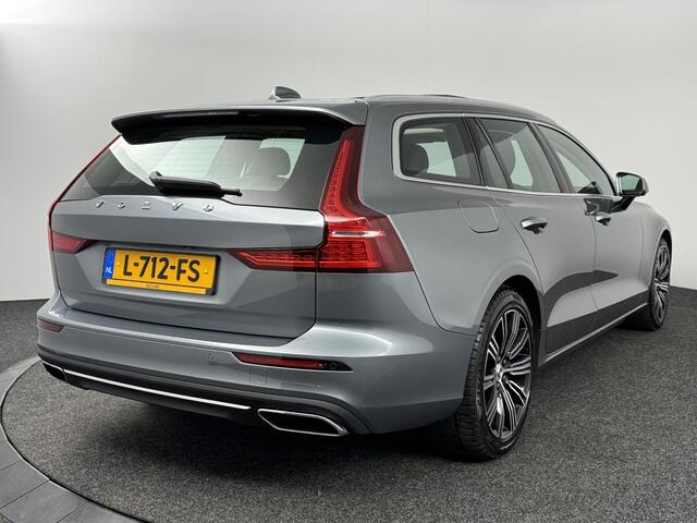 Volvo V60 2.0 B3 Inscription | Dodehoekassistent | Panoramadak | Stoelverwarming | Harman\Kardon | Trekhaak | Elektrische stoelen | Carplay