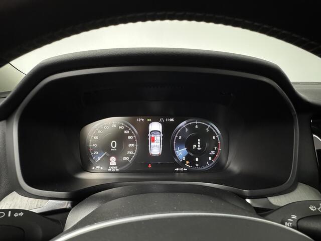 Volvo V60 2.0 B3 Inscription | Dodehoekassistent | Panoramadak | Stoelverwarming | Harman\Kardon | Trekhaak | Elektrische stoelen | Carplay