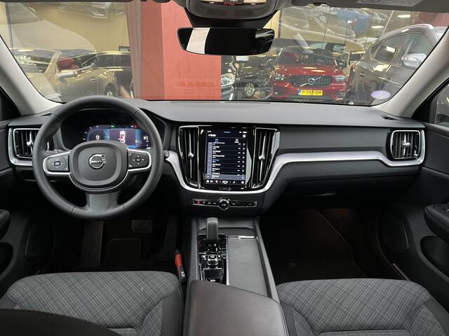 Volvo V60 2.0 B3 Core AUT. | Auto Pilot | Carmera | Stoel/Stuurverw. | Keyless | Intellisafe