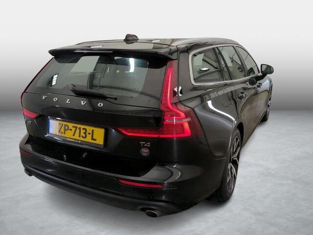 Volvo V60 2.0 T4 Momentum Pro | Trekhaak | Adaptieve Cruise Controle | Blis | Leder | Stoel + stuur verwarming | Standkachel | Camera |