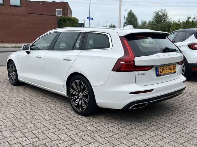 Volvo V60 2.0 T8 Twin Engine 390 pk AWD Inscription Panoramadak Trekhaak Leder Stoelverwarming Standkachel Led Koplampen Apple Carplay Android Auto NL Auto 1e Eigenaar Plug in Hybride BTW Auto