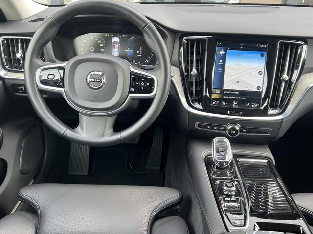 Volvo V60 2.0 T6 340 pk Twin Engine AWD Inscription Navigatie Sportstoelen Stoelverwarming Camera Elek. Bestuurderstoel Leder Trekhaak Dab Carplay NL Auto 1e Eigenaar Plug in Hybride BTW Auto