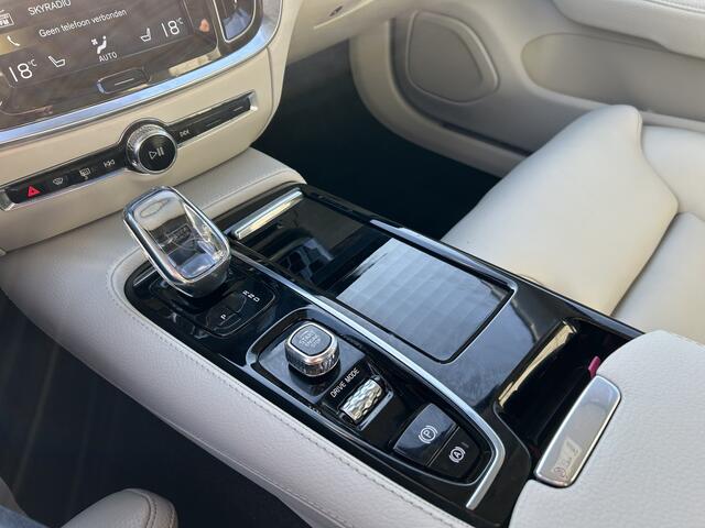 Volvo V60 2.0 T8 Twin Engine AWD R-Design alle opties. bom vol !