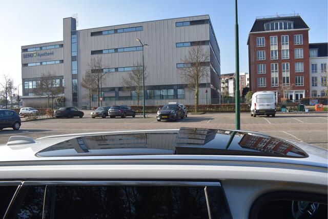Volvo V60 2.0 T6 Recharge AWD R-Design, PLUG IN HYBRIDE ,PANORAMADAK,BOEKJES ,NAP EN ONDERHOUDSHISTORIE