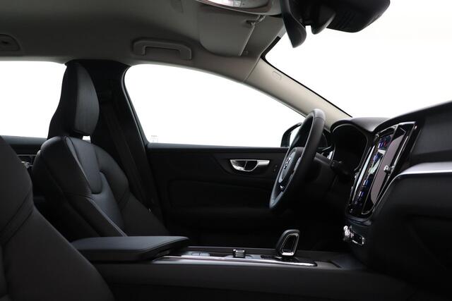Volvo V60 B3 (M-HYBRID) ESSENTIAL EDITION -LEDER|CLIMATE|BLIS|ADAP.CRUISE|18"