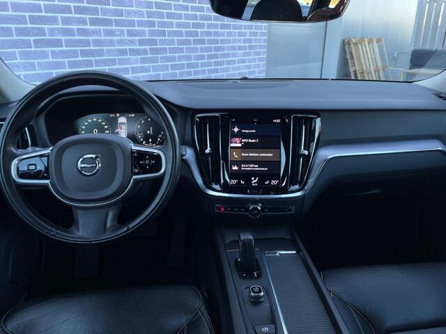 Volvo V60 2.0 B3 Momentum Advantage | Trekhaak | Advantage Sport Pack | 19" Velgen | Leer | Adaptive Cruise | BLIS | Stoel & Stuurverwarming | CarPlay | Parkeercamera |
