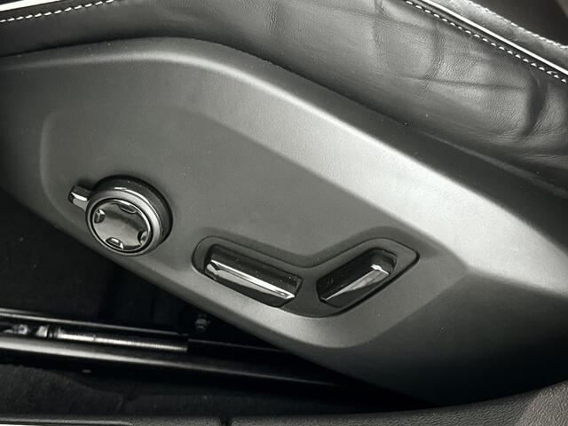 Volvo V60 T6 Aut. Plug-in hybrid AWD Plus Dark | 360º camera | Harman Kardon | Trekhaak | Panoramadak