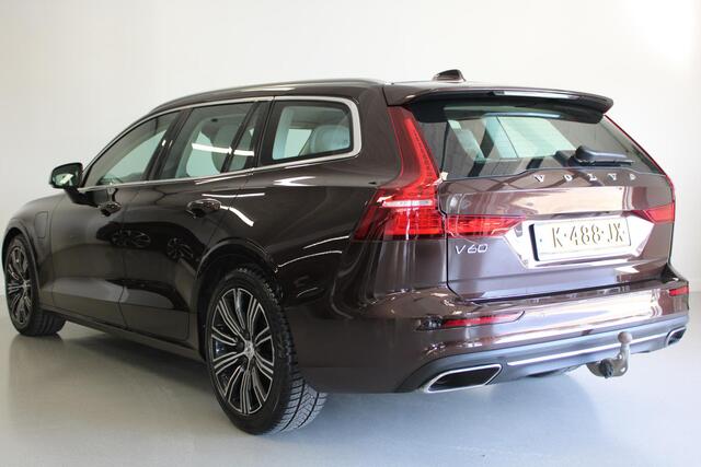 Volvo V60 2.0 T6 Recharge AWD R-Design | BLIS | STOEL+STUUR-VERW | 18'LMV | ACC | E-KLEP | CAM | NAVI | CLIMA | PDC |