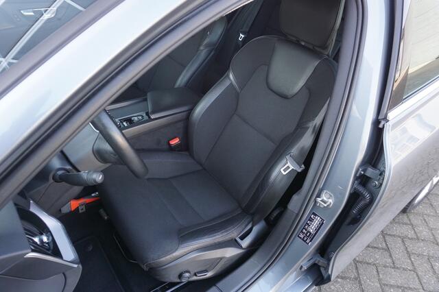 Volvo V60 2.0 D3 Inscription | Harman/Kardon | Camera | Trekhaak | Origineel NL |