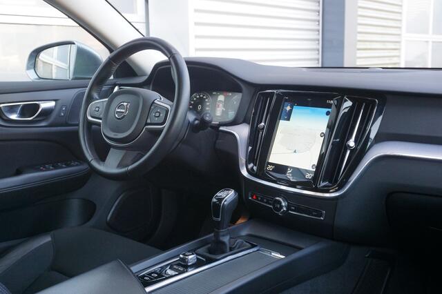 Volvo V60 2.0 D3 Inscription | Harman/Kardon | Camera | Trekhaak | Origineel NL |