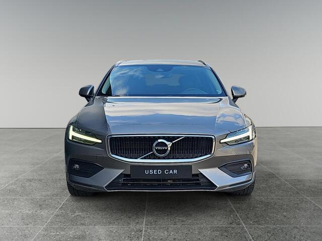 Volvo V60 2.0 T5 Momentum | Verwarmbare voorruit | Extra getint glas | 2-zone Climate Control |
