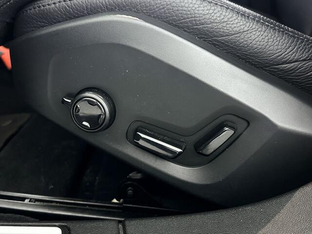 Volvo V60 B4 Aut. Inscription | Trekhaak | Stoel- en stuurverwarming | Parkeercamera