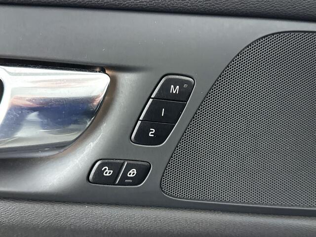 Volvo V60 B4 Aut. Inscription | Trekhaak | Stoel- en stuurverwarming | Parkeercamera