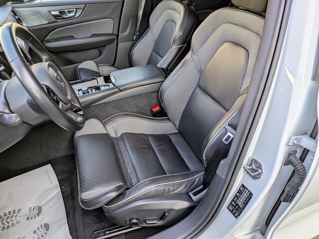 Volvo V60 2.0 T8 Recharge AWD R-Design, Four-C,Pano,HarmanKardon, Adaptive cruise,HUD.
