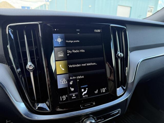 Volvo V60 2.0 T6 Recharge AWD R-Design