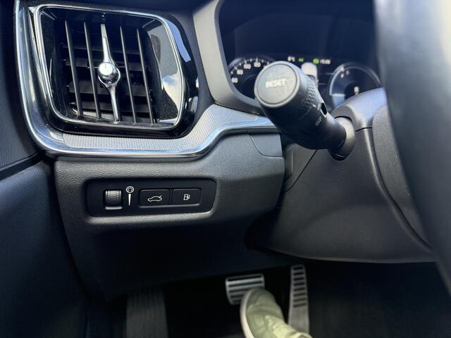 Volvo V60 2.0 T6 Recharge AWD R-Design