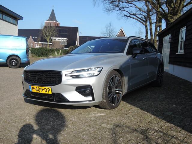 Volvo V60 2.0 B4 R-DESIGN