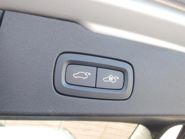 Volvo V60 2.0 B4 R-DESIGN