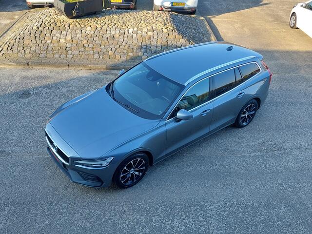 Volvo V60 2.0 D3 AUTOMAAT Momentum 1e EIGENAAR CAMERA LEER NAVI CRUISE ECC