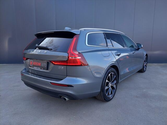 Volvo V60 2.0 D3 AUTOMAAT Momentum 1e EIGENAAR CAMERA LEER NAVI CRUISE ECC