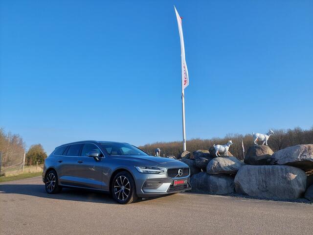 Volvo V60 2.0 D3 AUTOMAAT Momentum 1e EIGENAAR CAMERA LEER NAVI CRUISE ECC