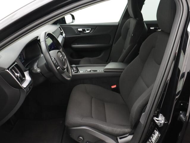 Volvo V60 2.0 B3 Momentum Advantage | Navigatie | Trekhaak | Camera