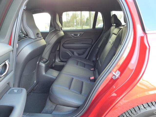 Volvo V60 T6 Twin Engine AWD Inscription 12 MND garantie / 360° camera / Trekhaak