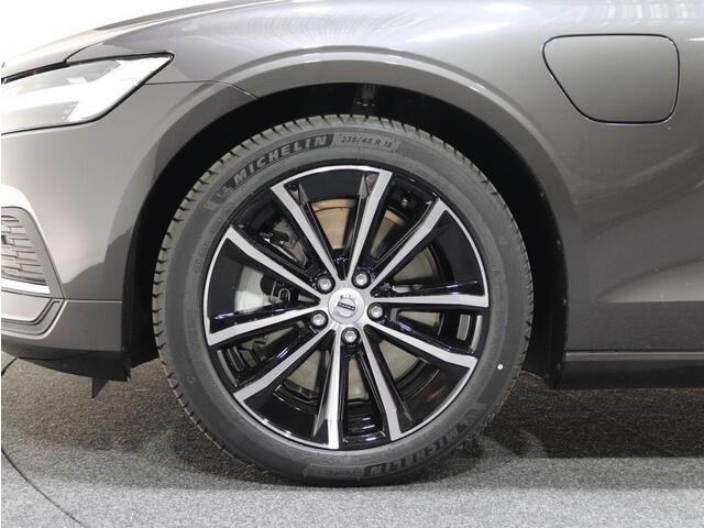 Volvo V60 T6 Essential Long Range Plug-in hybrid AWD ACC