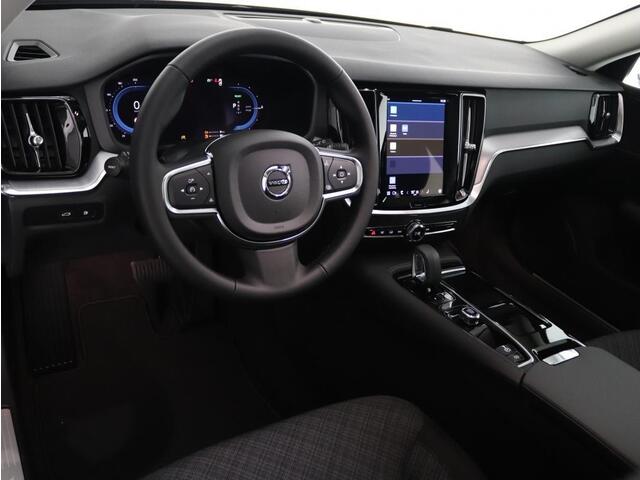 Volvo V60 T6 Essential Long Range Plug-in hybrid AWD ACC