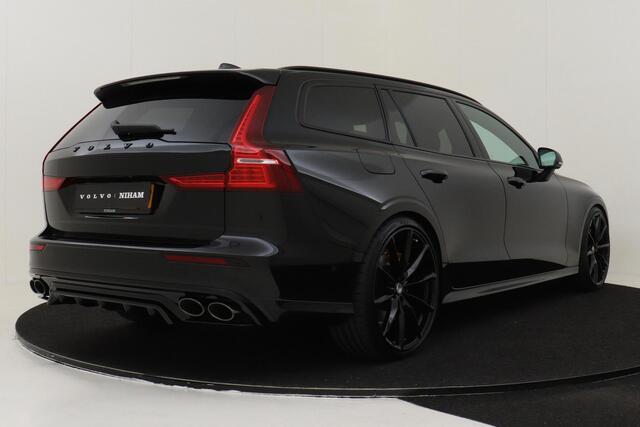 Volvo V60 T6 RECHARGE ULTRA DARK *HEICO BLACK EDITION BY VOLVO NIHAM* VOLLEDIG HEICO UITLAATSYSTEEM|HEICO BODIKIT|HEICO VOLUTION X|BOWERS&WILKINS|PANO.DAK|360°CAM