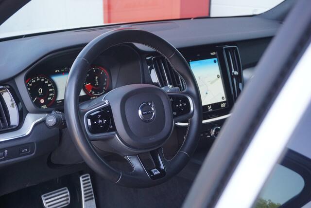 Volvo V60 2.0 D4 R-Design | Leder | Camera | Black Edition | Origineel NL |