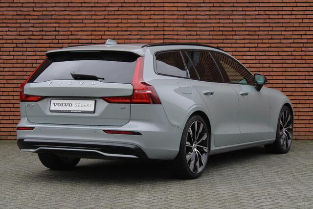 Volvo V60 B4 AUT7 197PK Plus Dark | Panoramisch Schuif-/Kanteldak | Harman/Kardon Premium Geluidssysteem | elektrisch verstelbare stoelen met Geheugenfunctie | Verwarmbare Voor- en Achterstoelen | Stuurwielverwarming | 20" Lichtmetalen Velgen | Extra Getint Glas | 