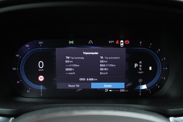 Volvo V60 B4 AUT7 197PK Plus Dark | Panoramisch Schuif-/Kanteldak | Harman/Kardon Premium Geluidssysteem | elektrisch verstelbare stoelen met Geheugenfunctie | Verwarmbare Voor- en Achterstoelen | Stuurwielverwarming | 20" Lichtmetalen Velgen | Extra Getint Glas | 