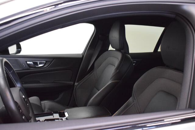 Volvo V60 2.0 T6 340pk AUT8 Twin Engine AWD R-Design Harman Kardon/ Stoelverw/ Donker glas/ Apple carplay