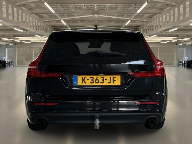 Volvo V60 2.0 B3 Momentum PDC voor+achter, trekhaak, camera achter, navigatie...