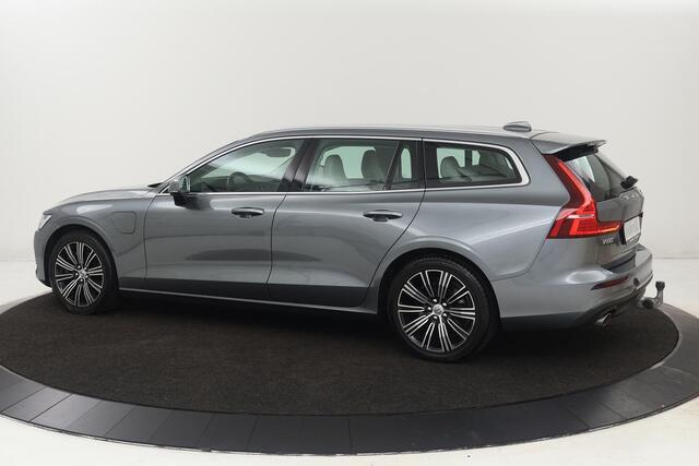 Volvo V60 2.0 T6 Recharge AWD Momentum Pro | Trekhaak | Stoel & stuurverwarming | Harman/Kardon | Camera | Carplay | Adaptive cruise