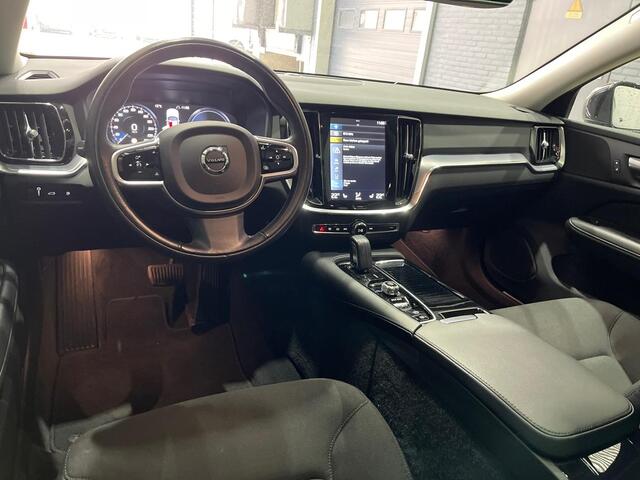 Volvo V60 T6 Recharge R-Design Expr. | Panoramadak | Stoel+Stuurverwarming | Camera | Keyless | Apple Carplay