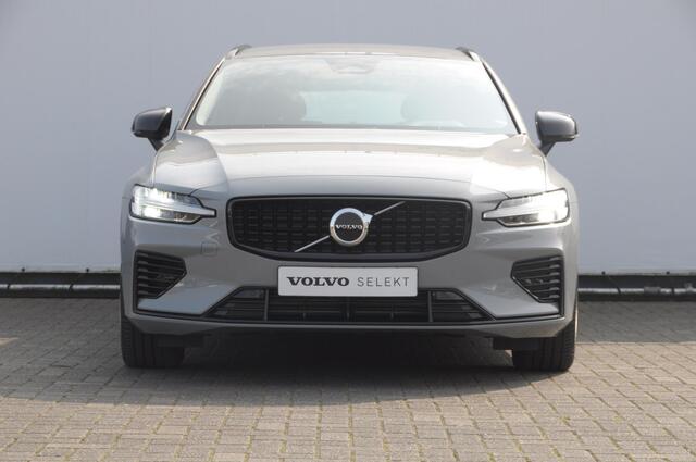 Volvo V60 T6 350PK Automaat Plus Dark / Adaptieve cruise control / Apple carplay / Elektrische stoelen met geheugen / Parkeersensoren met camera / Elektrische achterklep